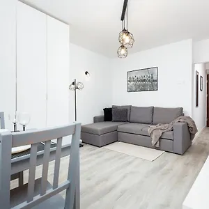 studio-city-center-zota-street-by-renters.warsawhotelspoland.com/